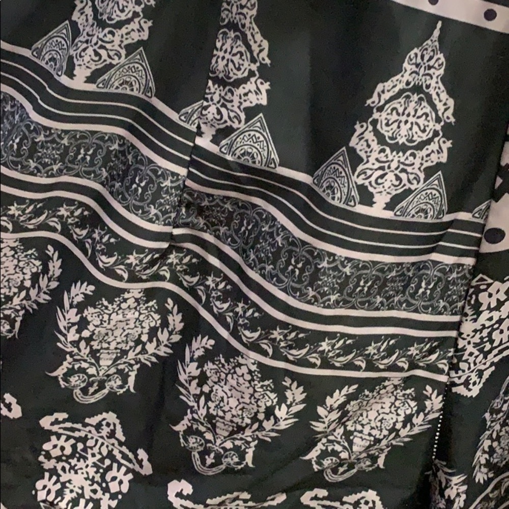 Romper - Picture 8 of 8